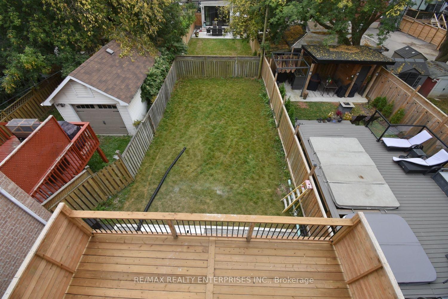 Photo 35 of 19 Simpson Avenue, Etobicoke, Mimico — HOMEH