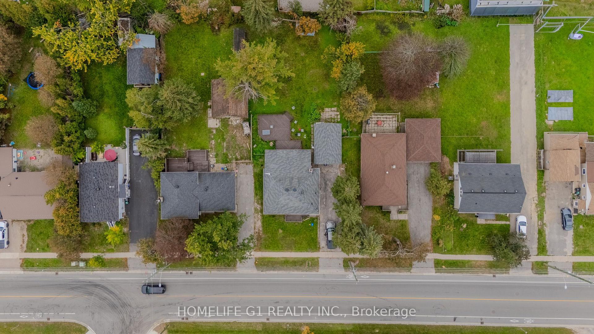 Photo 3 of 332 Grove Street E, Barrie, Grove East — HOMEH