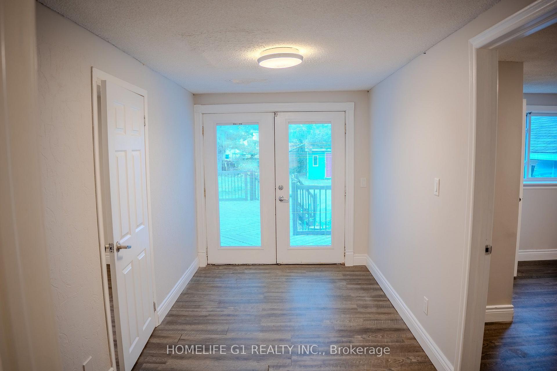 Photo 12 of 332 Grove Street E, Barrie, Grove East — HOMEH