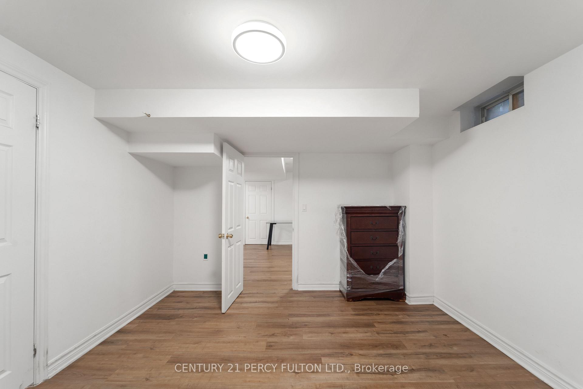 Photo 10 of 35 Weldon Street, Whitby, Rolling Acres — HOMEH