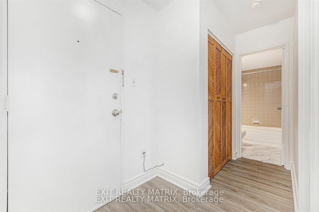 Photo 2 of Unit 403C, 2041 Arrowsmith Drive, Ottawa, Beacon Hill South — HOMEH
