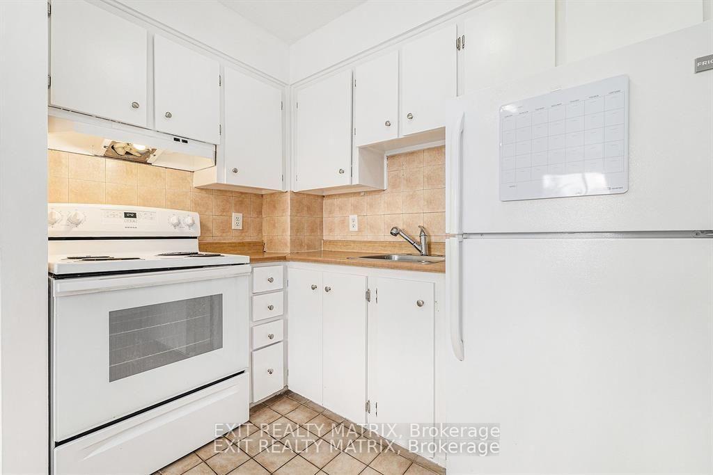 Photo 5 of Unit 403C, 2041 Arrowsmith Drive, Ottawa, Beacon Hill South — HOMEH