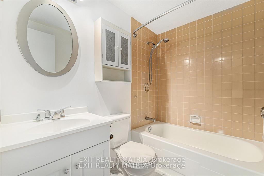 Photo 8 of Unit 403C, 2041 Arrowsmith Drive, Ottawa, Beacon Hill South — HOMEH