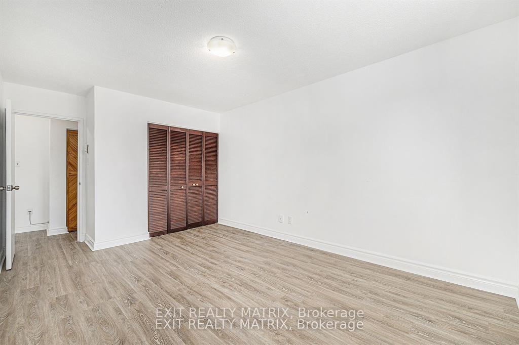 Photo 10 of Unit 403C, 2041 Arrowsmith Drive, Ottawa, Beacon Hill South — HOMEH