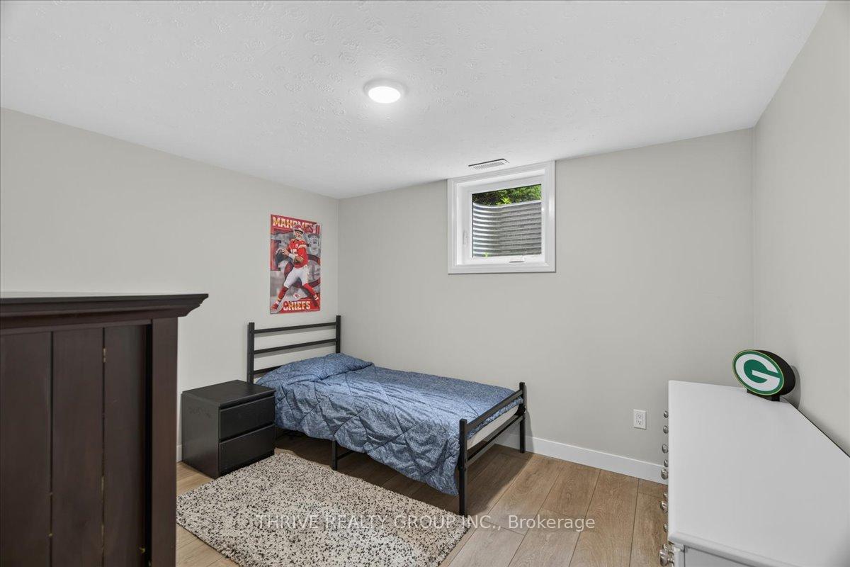 Photo 30 of 29 Southland Drive, London, South V — HOMEH