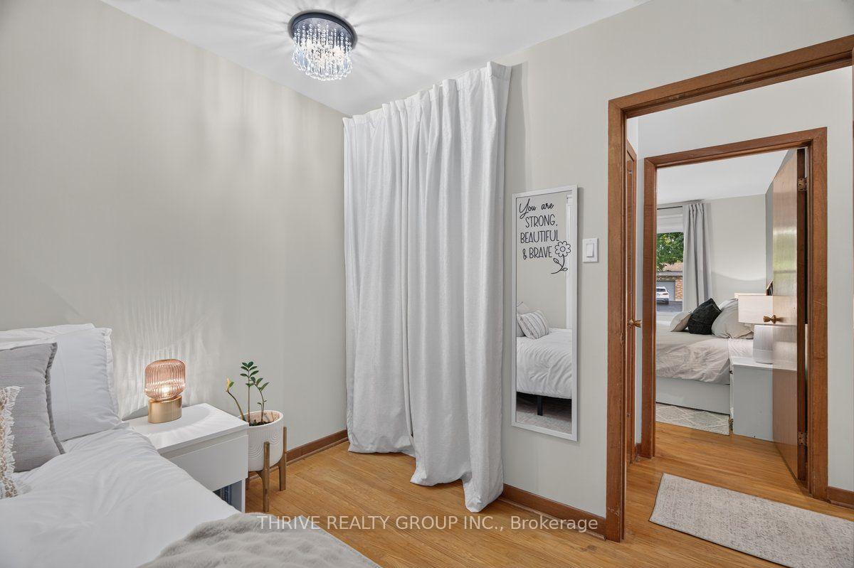 Photo 40 of 29 Southland Drive, London, South V — HOMEH