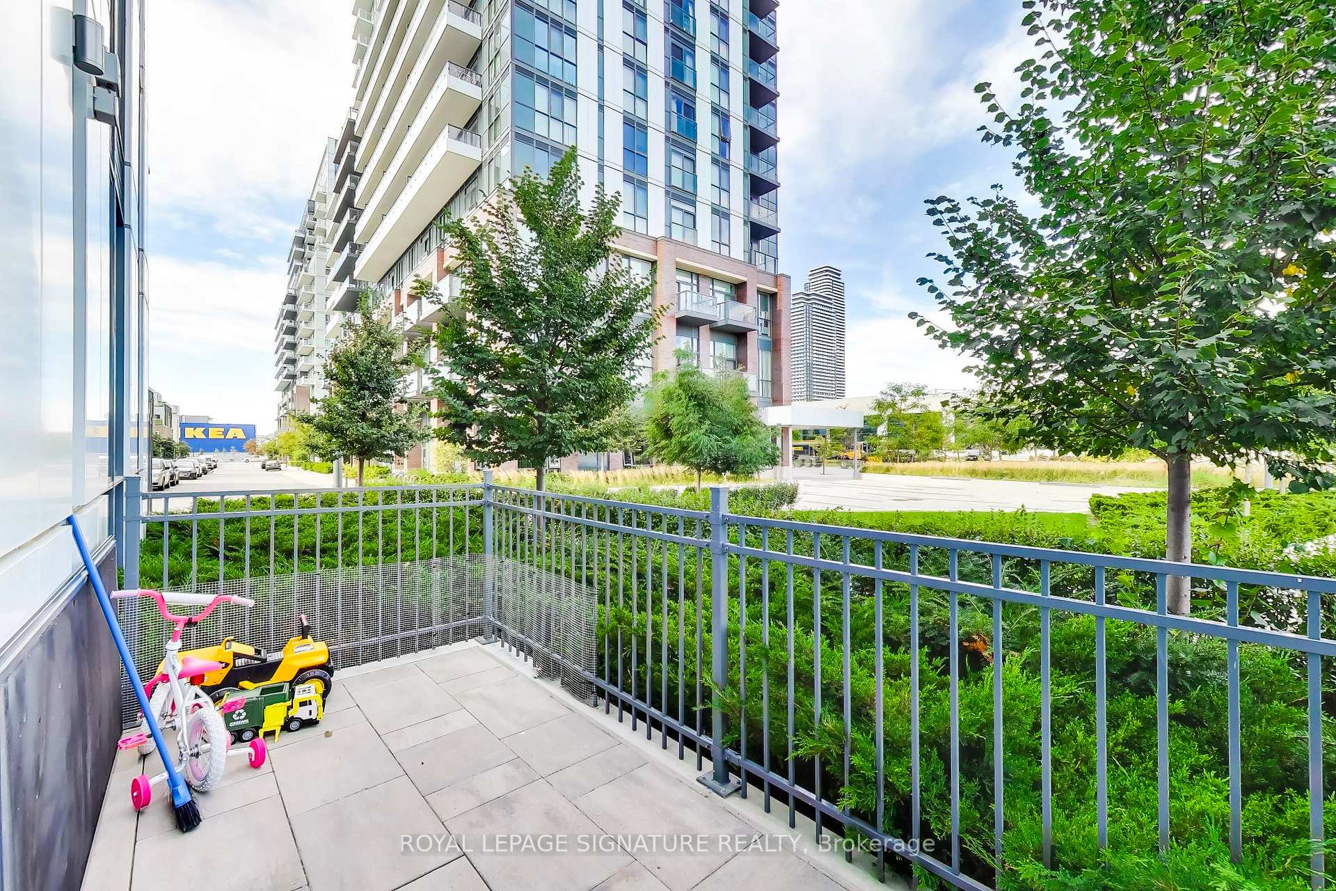 Photo 10 of Unit 105, 60 Honeycrisp Crescent, Vaughan, Vaughan Corporate Centre — HOMEH