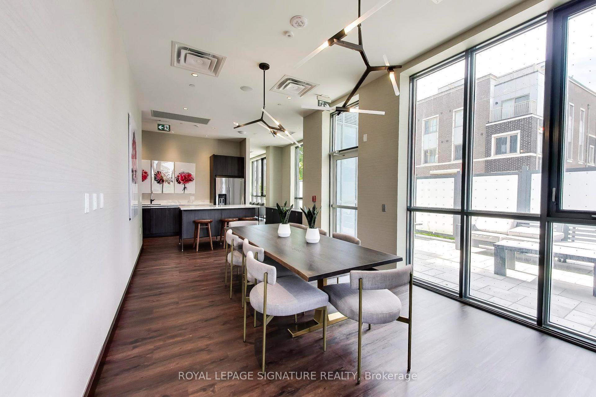 Photo 14 of Unit 105, 60 Honeycrisp Crescent, Vaughan, Vaughan Corporate Centre — HOMEH