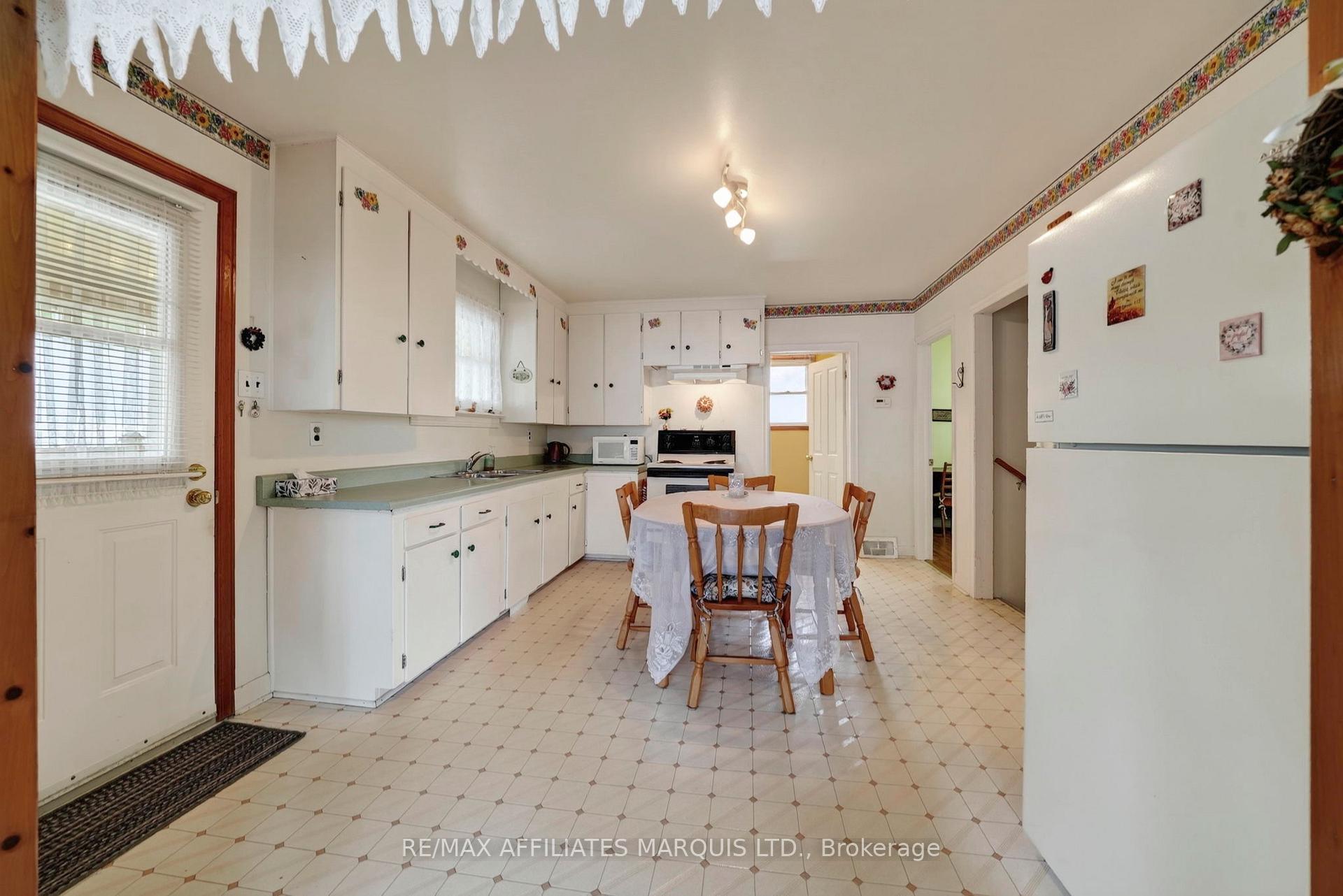 Photo 7 of 1624 Aubin Avenue, Cornwall, Cornwall — HOMEH