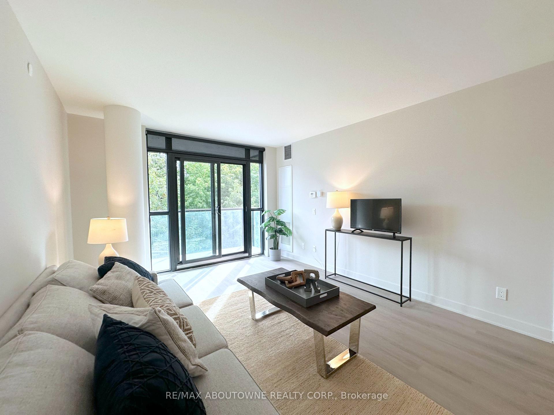 Photo 2 of Unit 219, 3385 Dundas Street W, Toronto, Runnymede-Bloor West Village — HOMEH