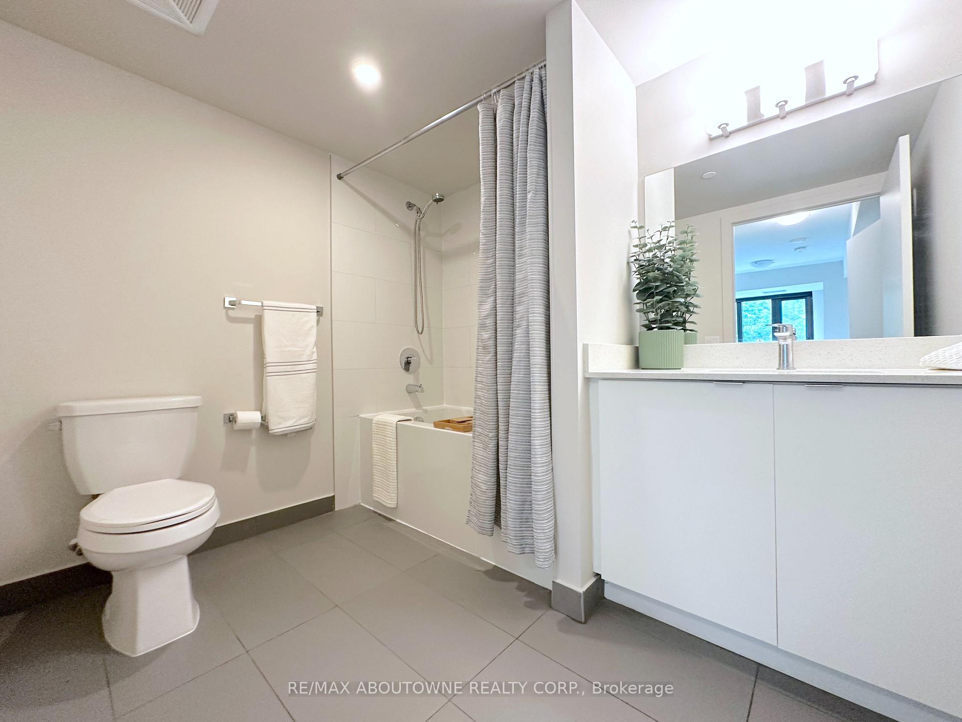 Photo 12 of Unit 219, 3385 Dundas Street W, Toronto, Runnymede-Bloor West Village — HOMEH