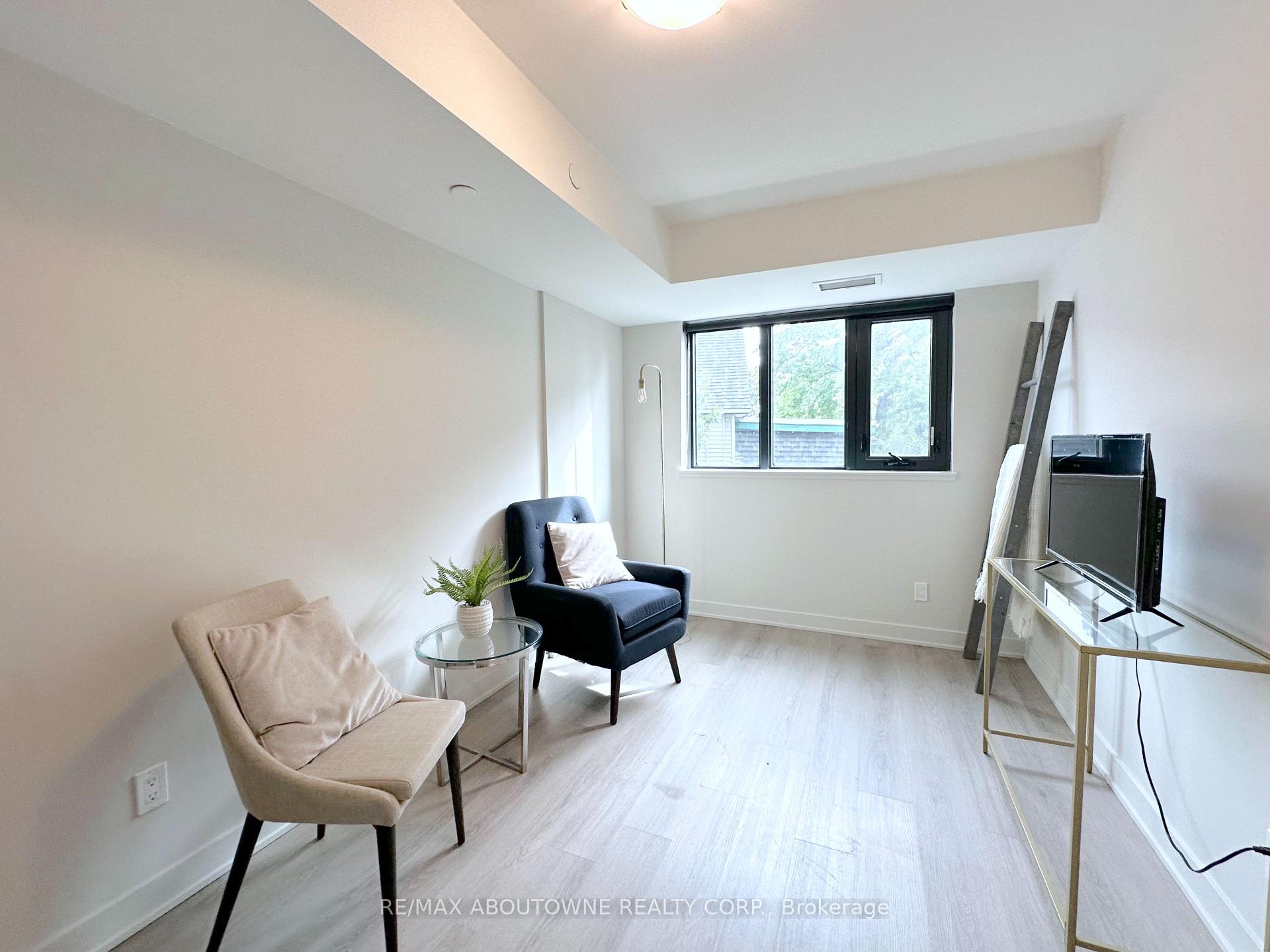 Photo 15 of Unit 219, 3385 Dundas Street W, Toronto, Runnymede-Bloor West Village — HOMEH