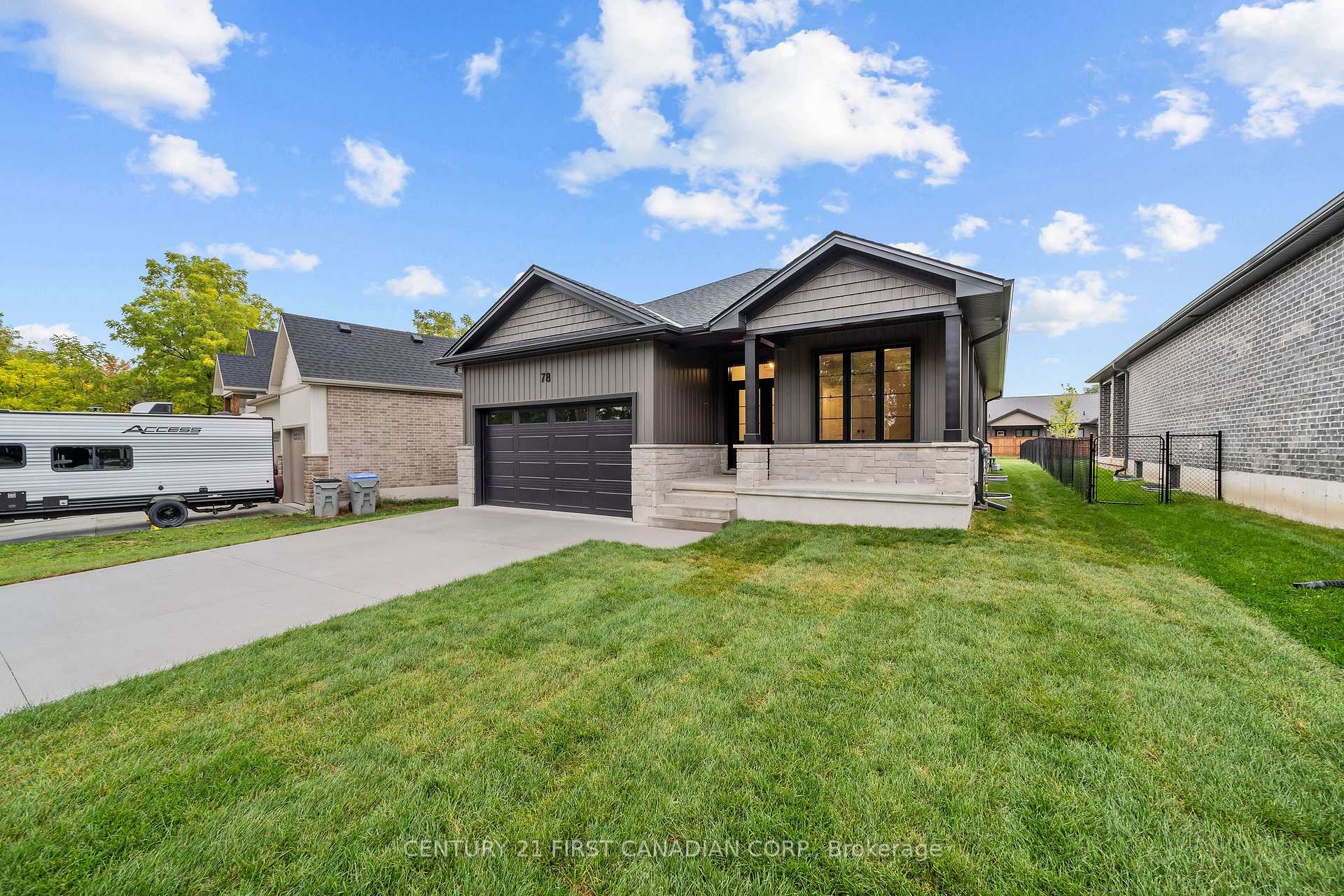 Photo 2 of 78 Queen Street, North Middlesex, Ailsa Craig — HOMEH