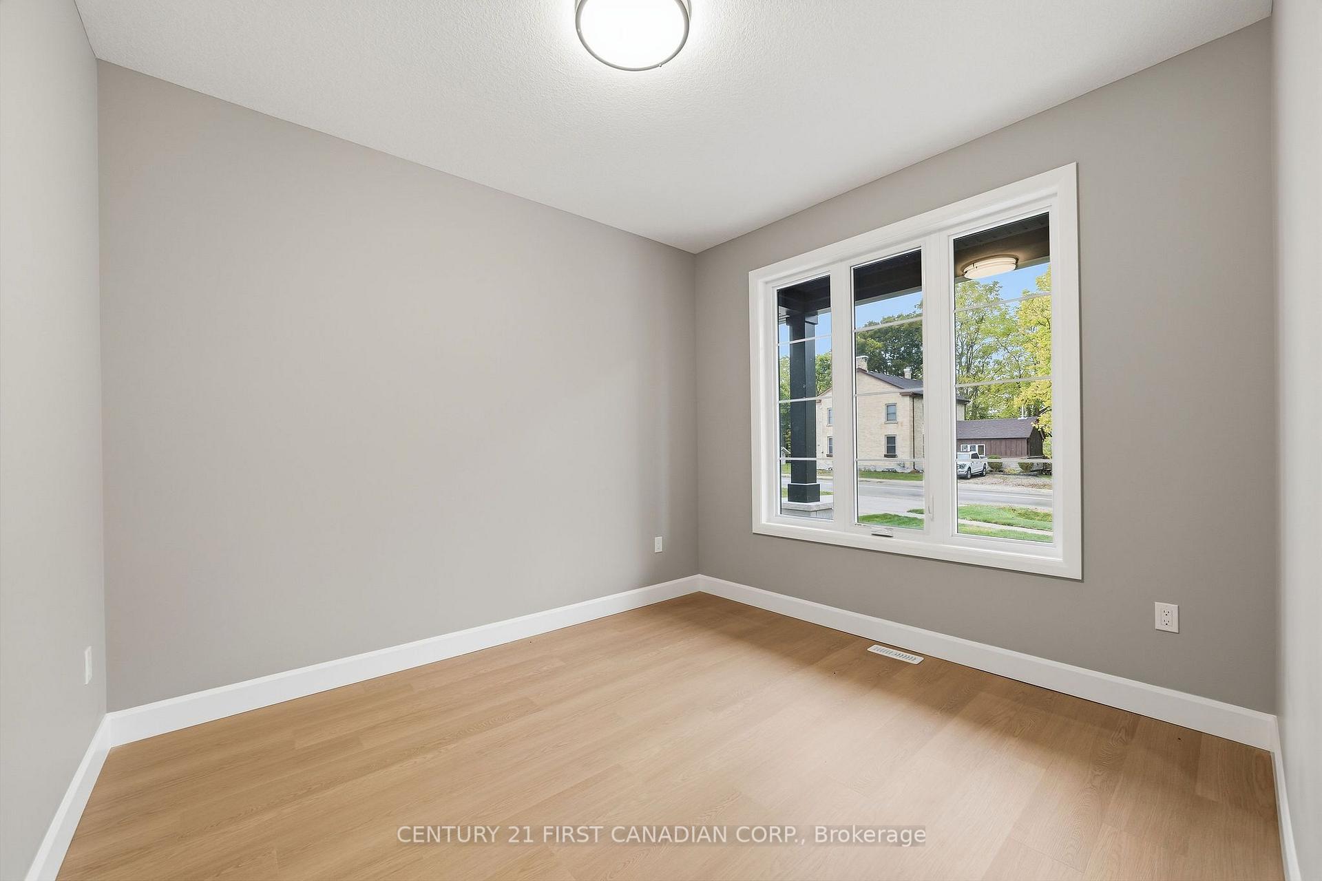Photo 9 of 78 Queen Street, North Middlesex, Ailsa Craig — HOMEH