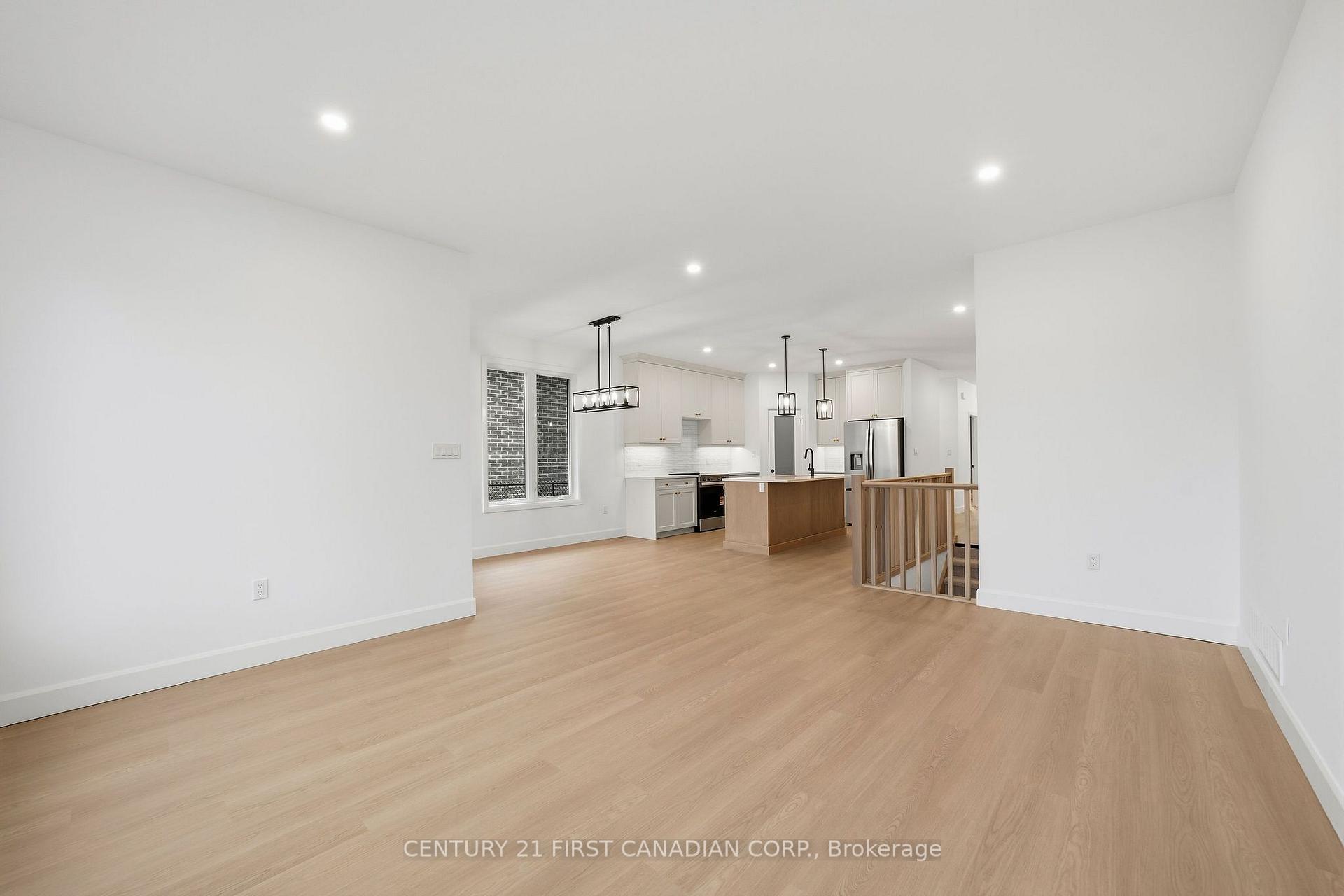 Photo 19 of 78 Queen Street, North Middlesex, Ailsa Craig — HOMEH