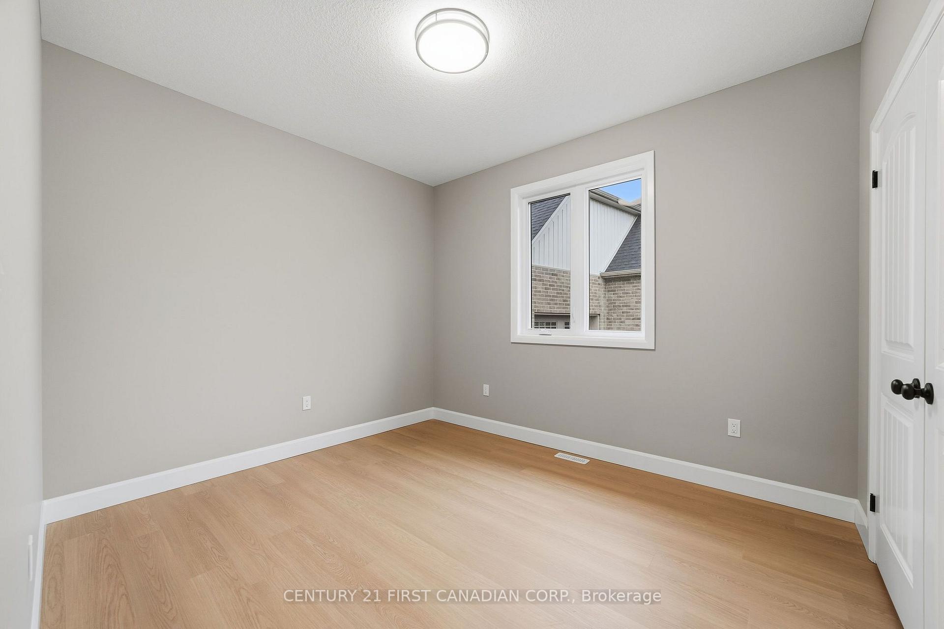 Photo 20 of 78 Queen Street, North Middlesex, Ailsa Craig — HOMEH