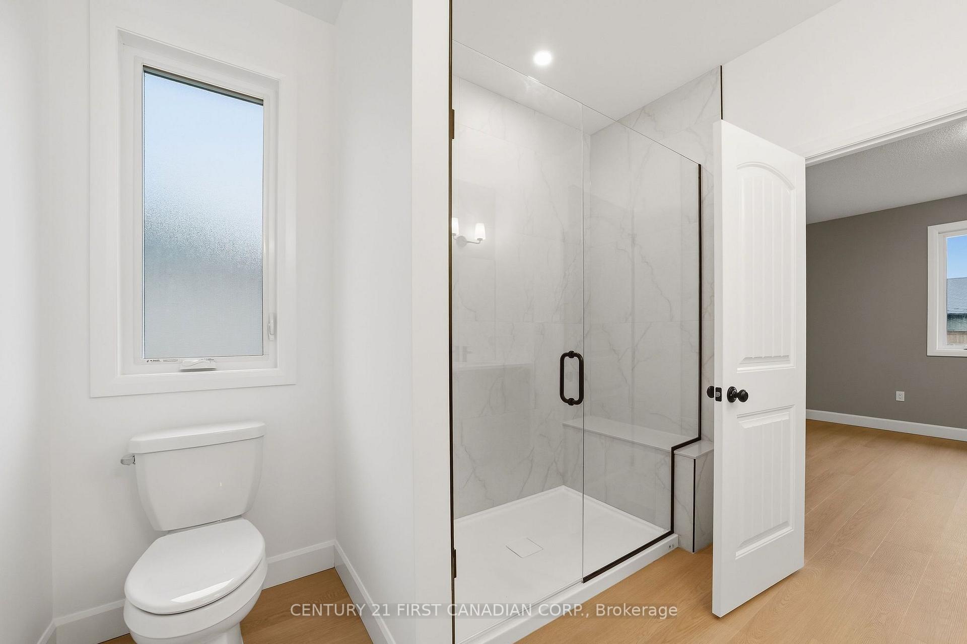 Photo 25 of 78 Queen Street, North Middlesex, Ailsa Craig — HOMEH