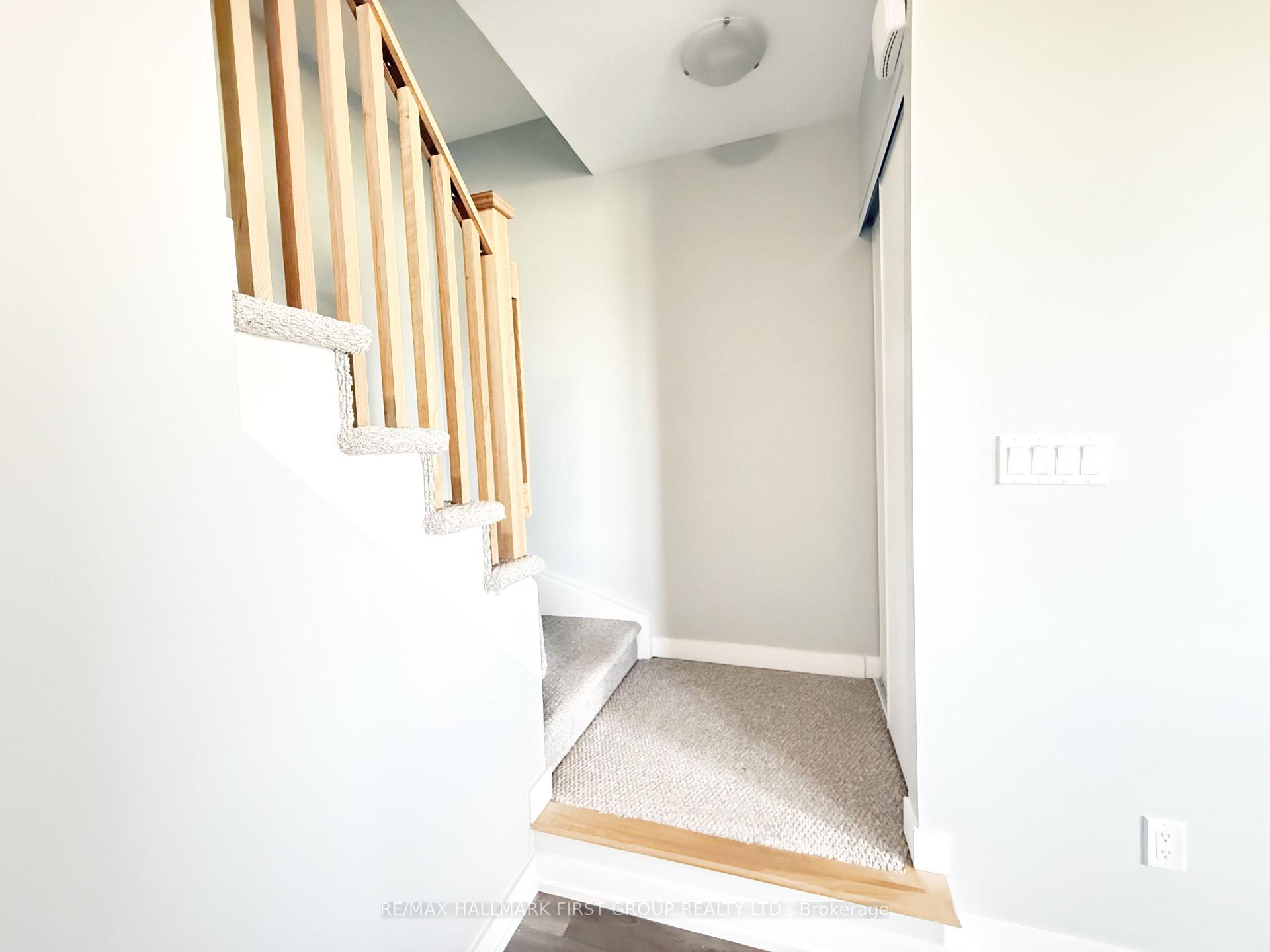 Photo 9 of Unit 318, 1555 Kingston Road, Pickering, Town Centre — HOMEH