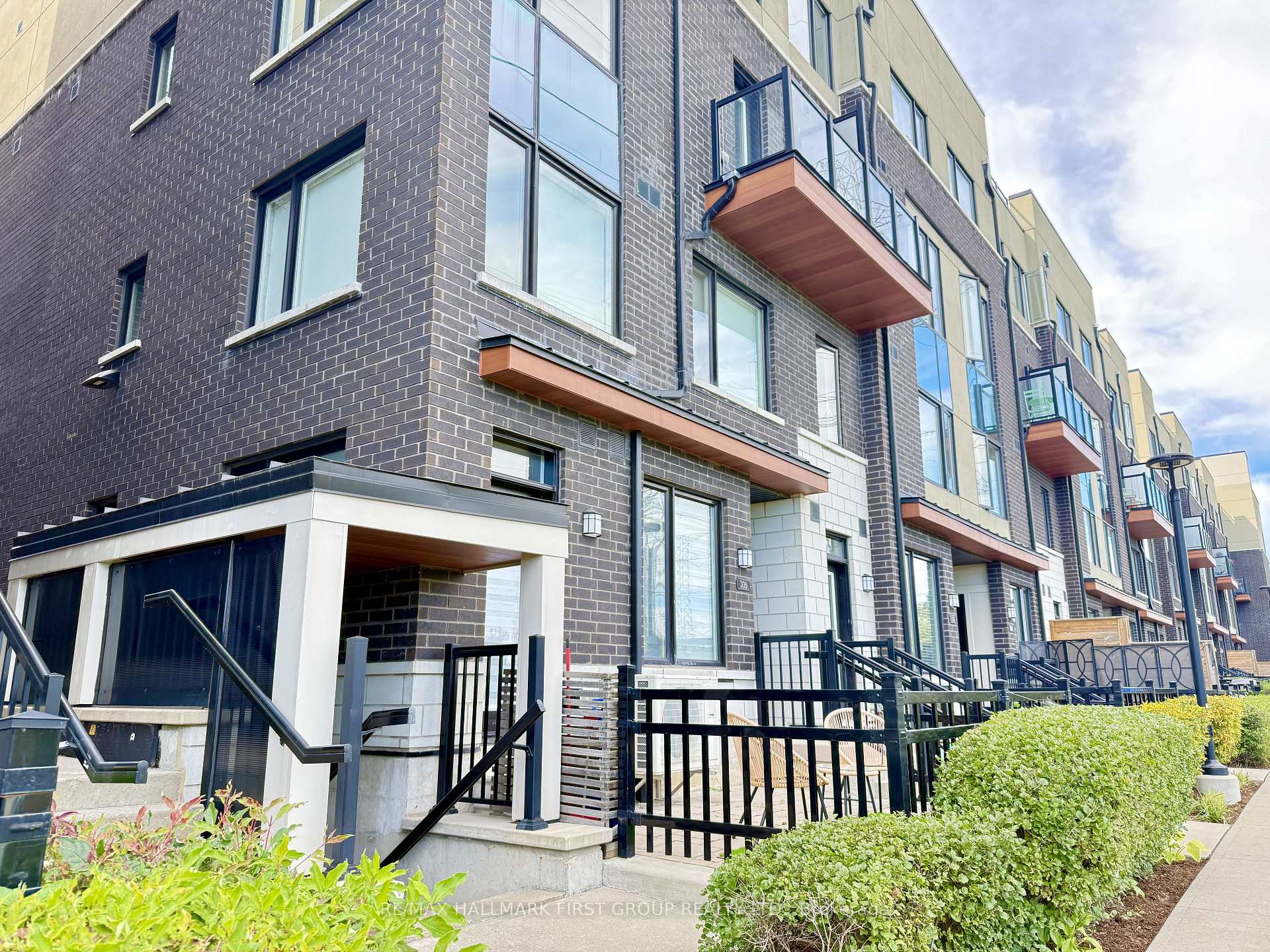 Photo 15 of Unit 318, 1555 Kingston Road, Pickering, Town Centre — HOMEH