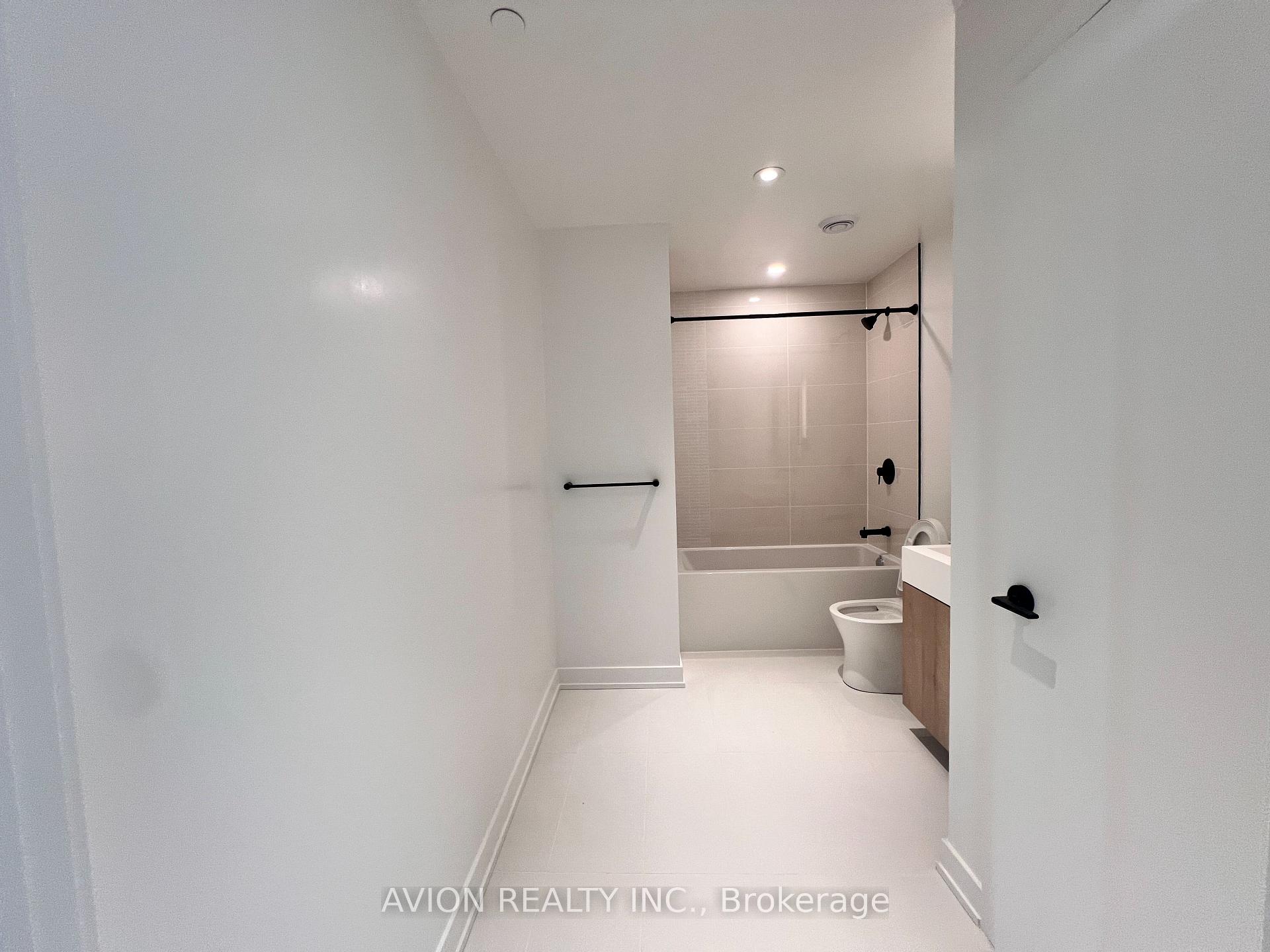 Photo 10 of Unit 2512, 117 Broadway Avenue, Toronto, Mount Pleasant West — HOMEH