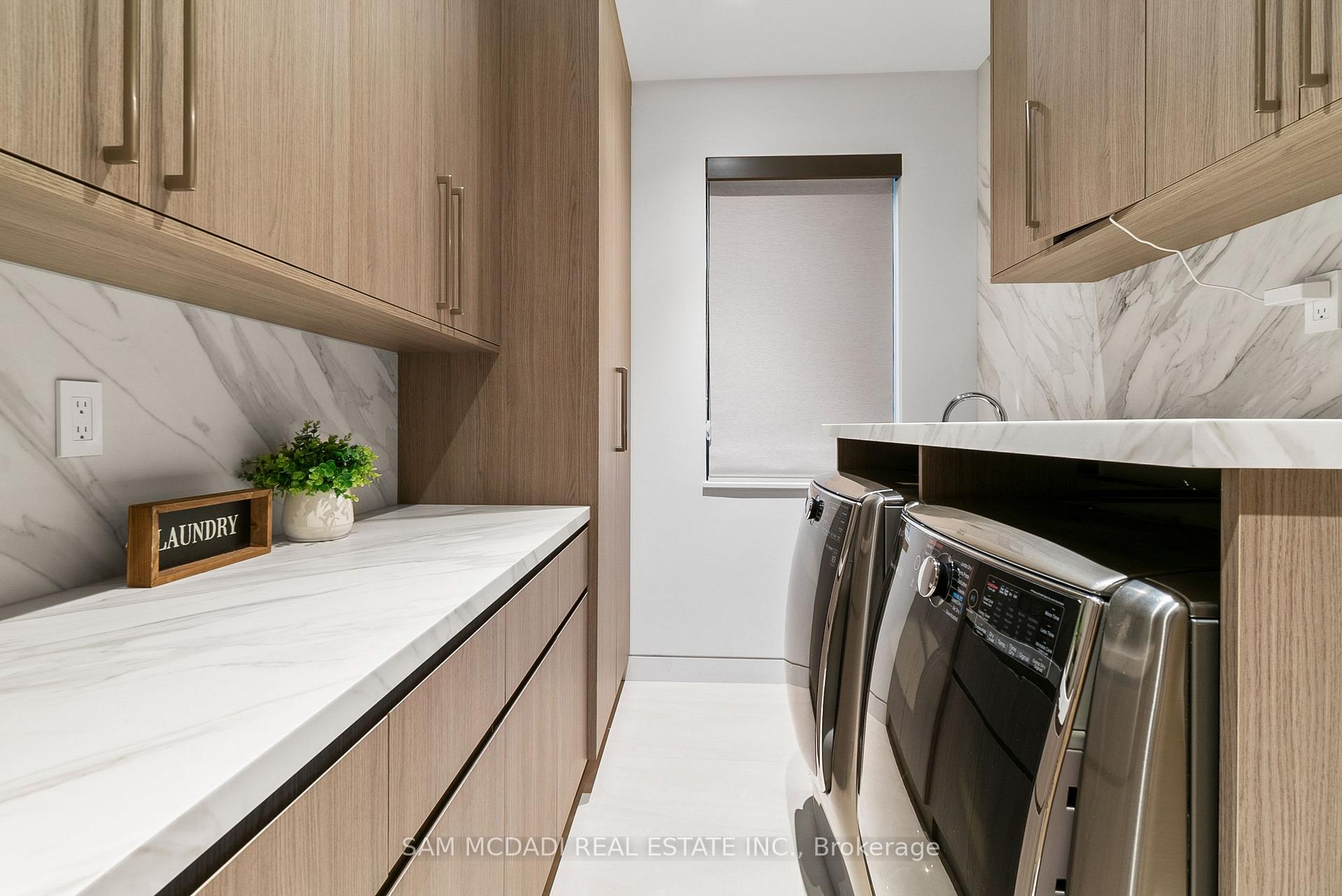 Photo 9 of 1222 Mississauga Road, Mississauga, Lorne Park — HOMEH