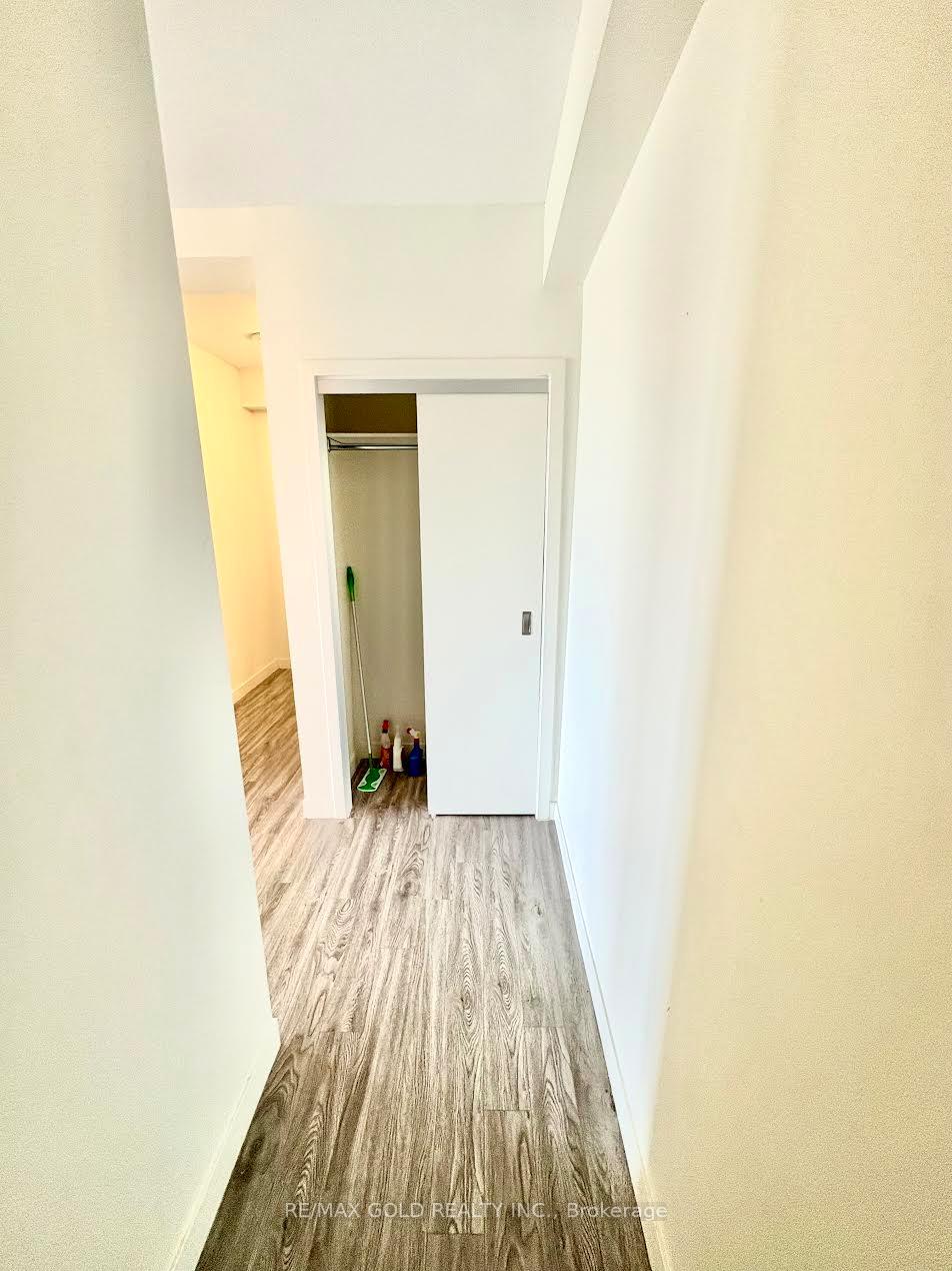 Photo 4 of Unit 611, 128 King Street N, Waterloo, Downtown Waterloo — HOMEH