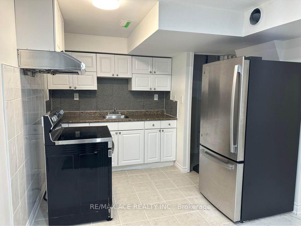 Photo 11 of Unit Bsmnt, 11 Seasons Drive, Scarborough, Rouge — HOMEH