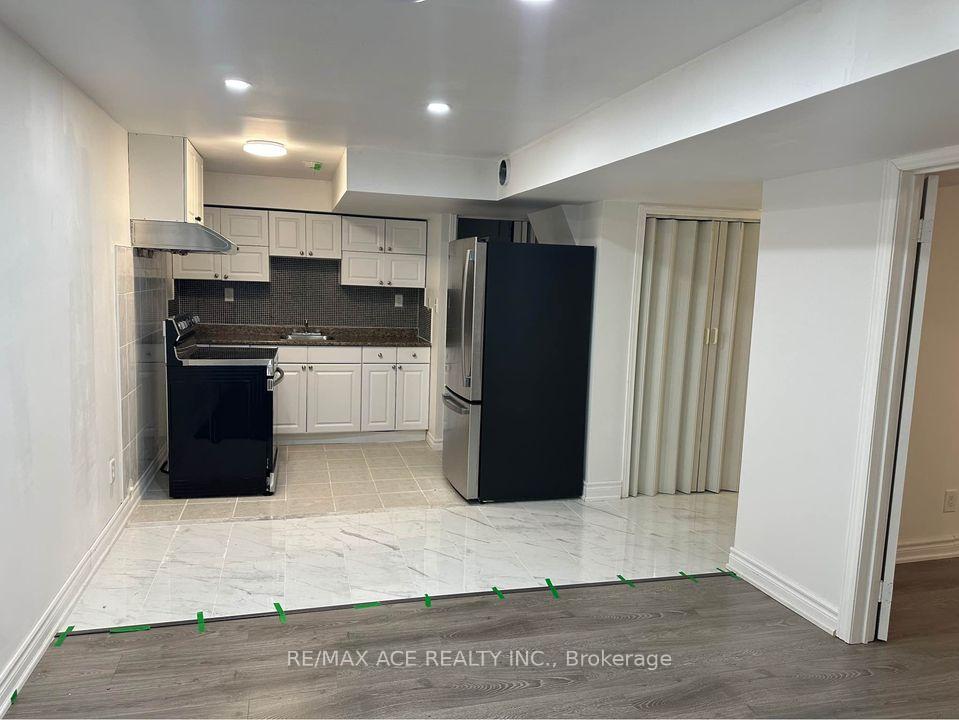 Photo 12 of Unit Bsmnt, 11 Seasons Drive, Scarborough, Rouge — HOMEH