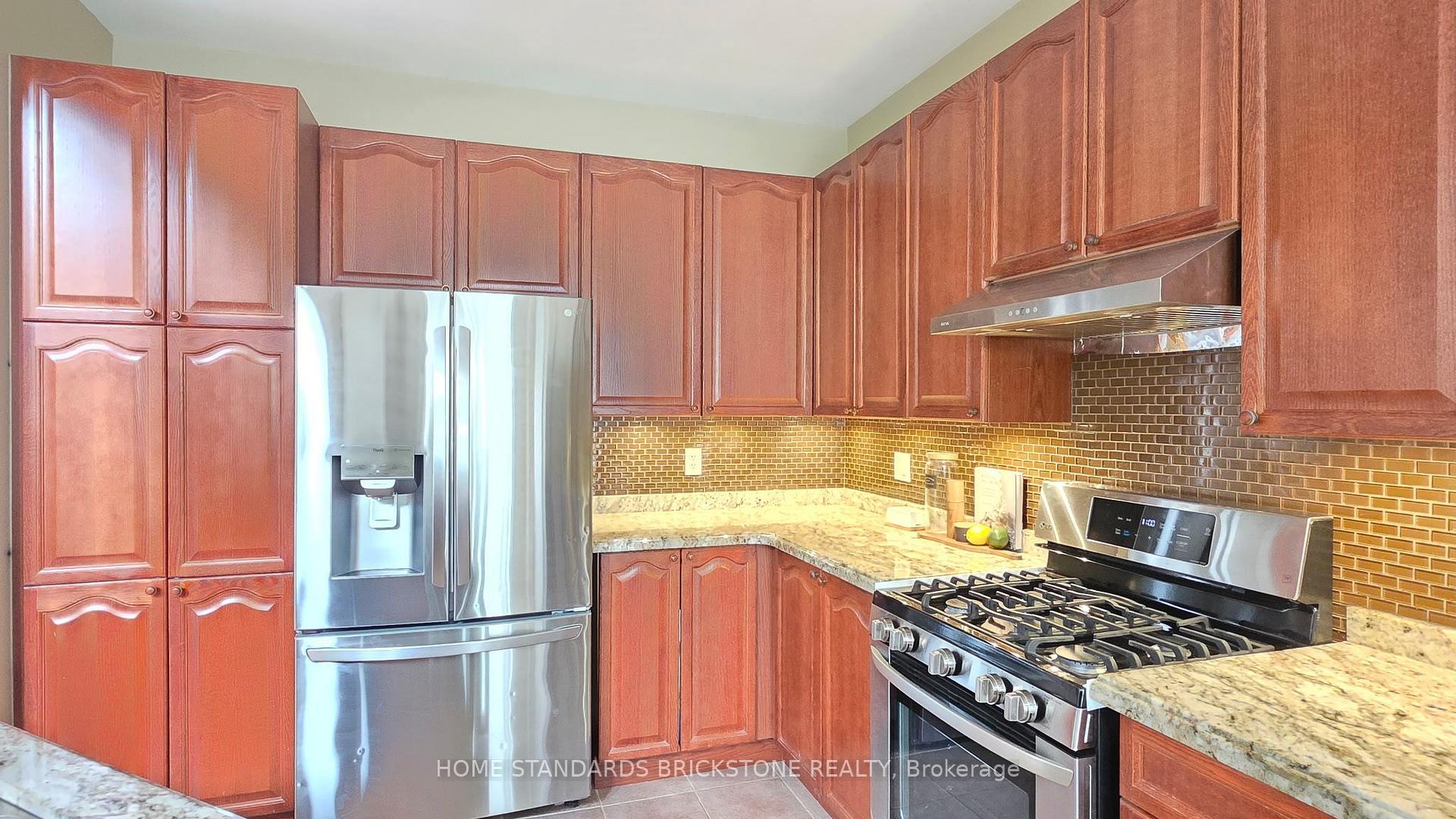 Photo 28 of 134 Kingshill Road, Richmond Hill, Oak Ridges — HOMEH