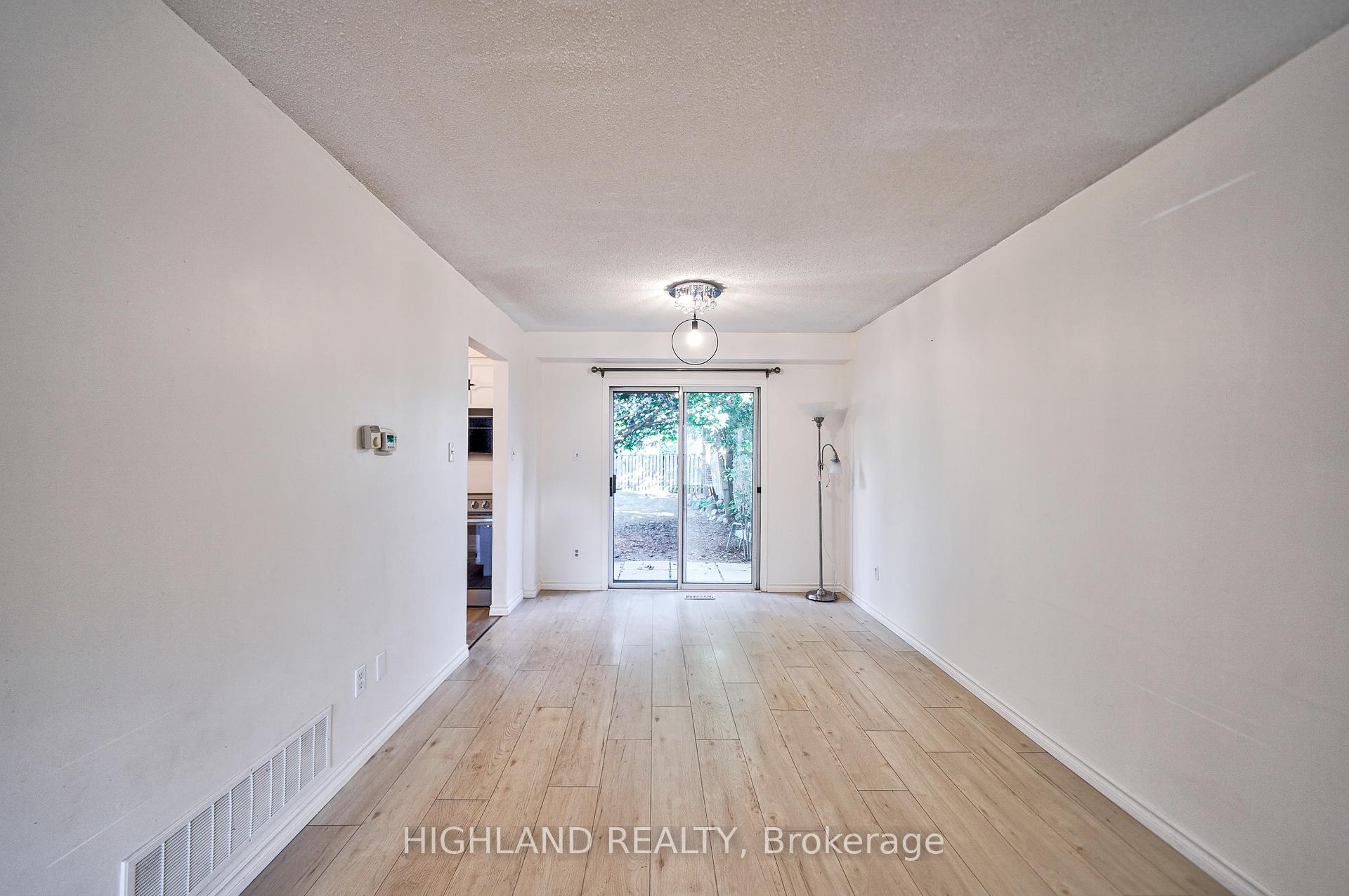 Photo 7 of 6455 Tisler Crescent, Mississauga, Meadowvale — HOMEH