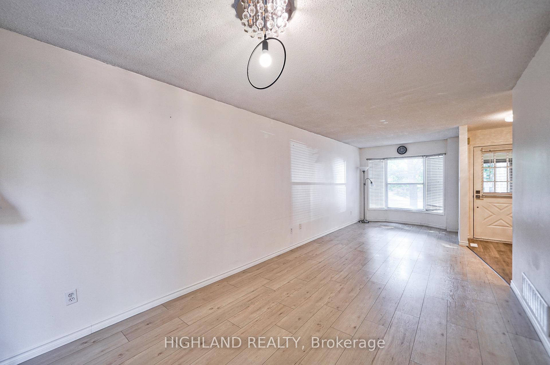 Photo 9 of 6455 Tisler Crescent, Mississauga, Meadowvale — HOMEH
