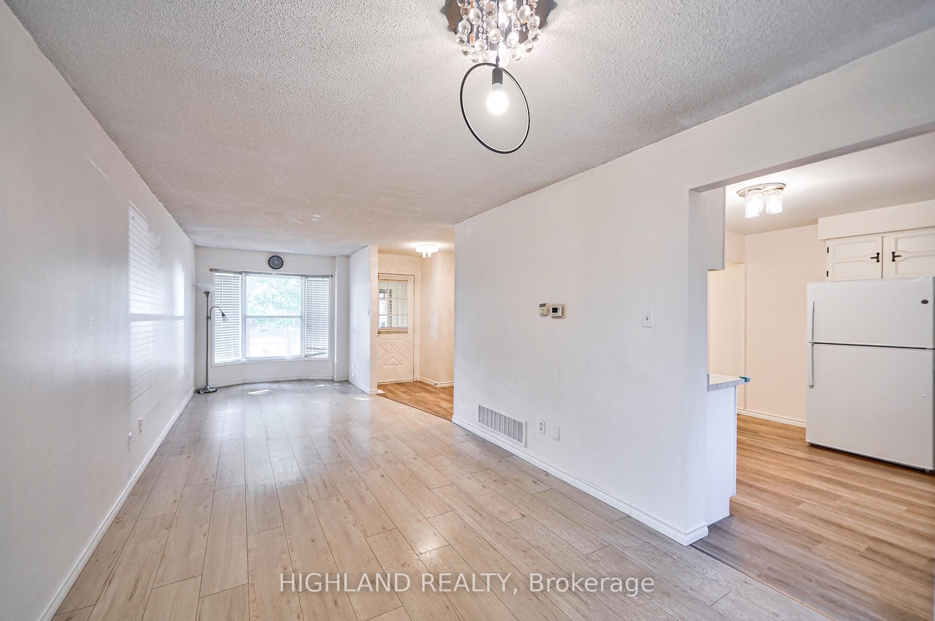 Photo 10 of 6455 Tisler Crescent, Mississauga, Meadowvale — HOMEH