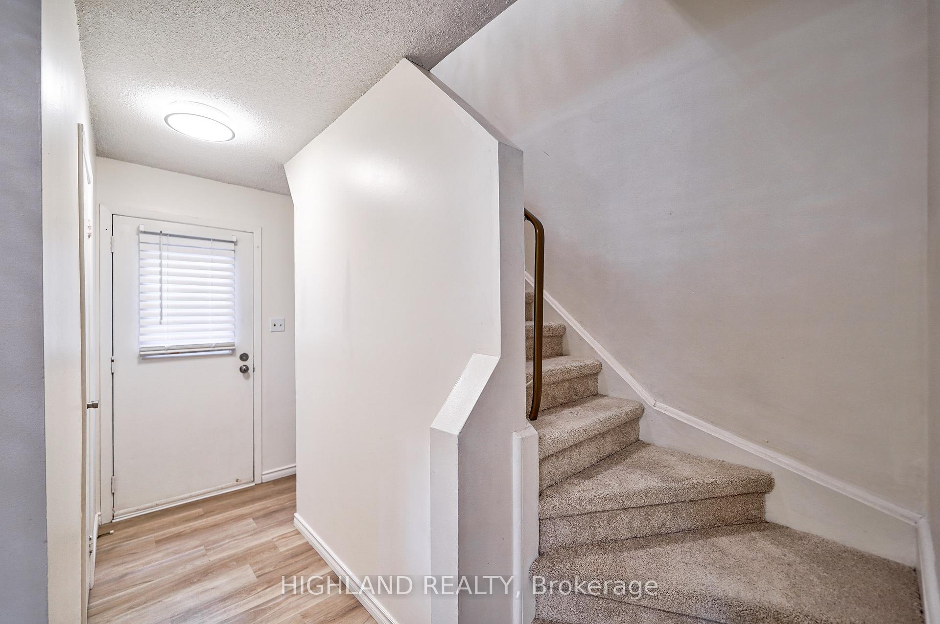 Photo 14 of 6455 Tisler Crescent, Mississauga, Meadowvale — HOMEH