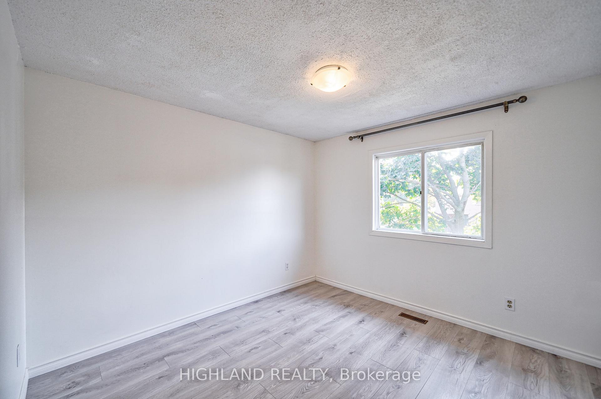 Photo 21 of 6455 Tisler Crescent, Mississauga, Meadowvale — HOMEH