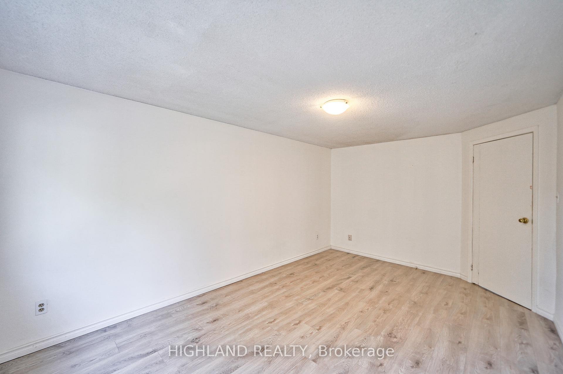 Photo 25 of 6455 Tisler Crescent, Mississauga, Meadowvale — HOMEH