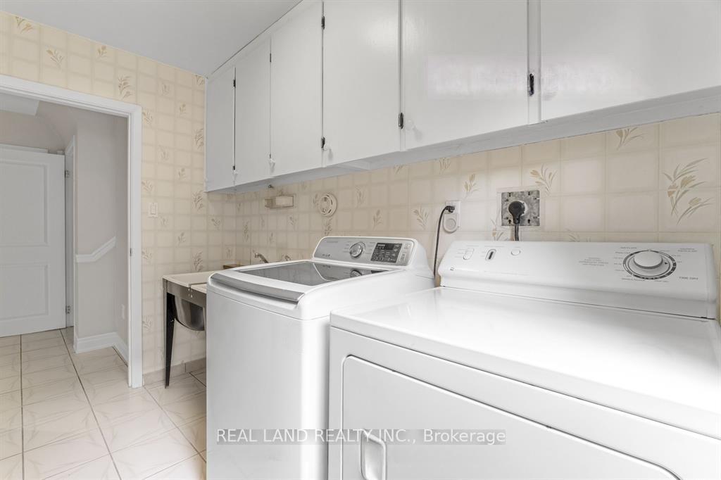 Photo 2 of Unit Lower, 360 Chantenay Drive, Mississauga, Cooksville — HOMEH
