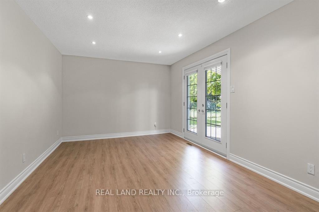 Photo 7 of Unit Lower, 360 Chantenay Drive, Mississauga, Cooksville — HOMEH