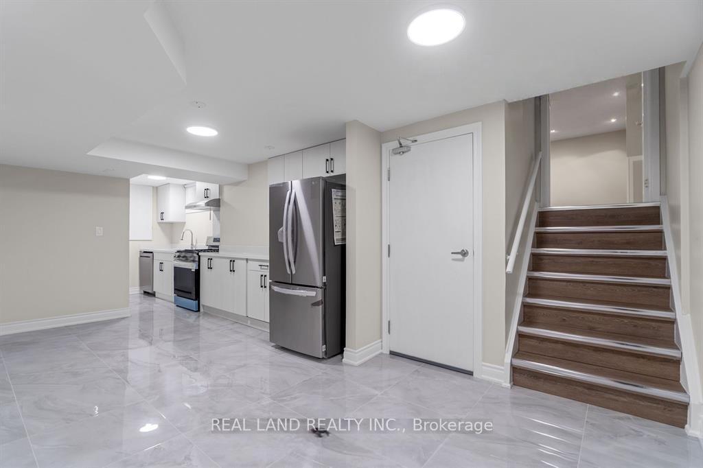 Photo 12 of Unit Lower, 360 Chantenay Drive, Mississauga, Cooksville — HOMEH
