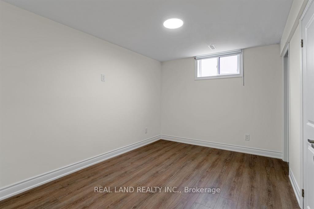 Photo 16 of Unit Lower, 360 Chantenay Drive, Mississauga, Cooksville — HOMEH