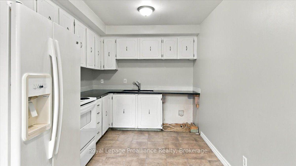 Photo 6 of Unit 3, 11 Tracey Park Drive, Belleville, Belleville Ward — HOMEH
