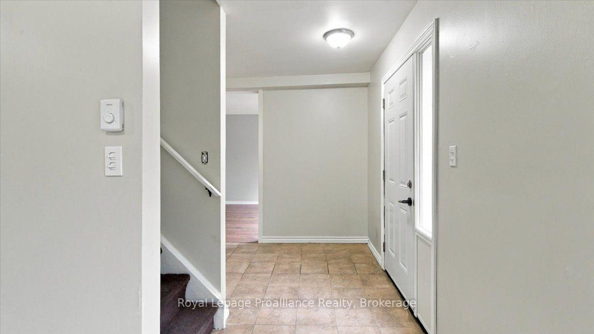 Photo 14 of Unit 3, 11 Tracey Park Drive, Belleville, Belleville Ward — HOMEH
