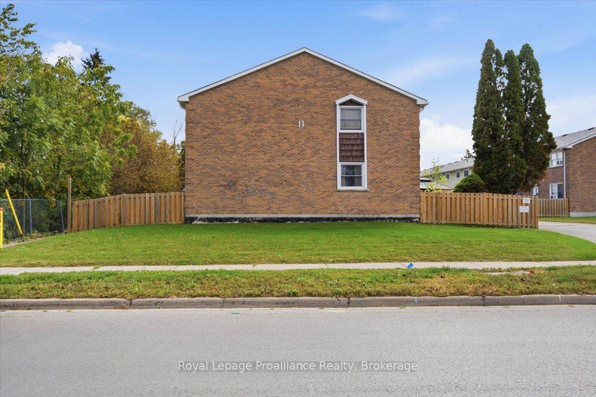 Photo 35 of Unit 3, 11 Tracey Park Drive, Belleville, Belleville Ward — HOMEH