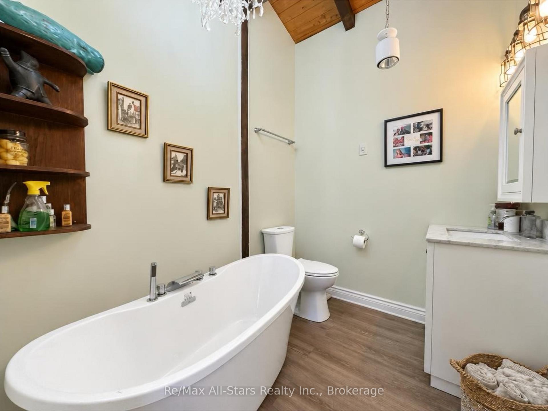 Photo 23 of 36 Jack Pine Way, Trent Lakes — HOMEH