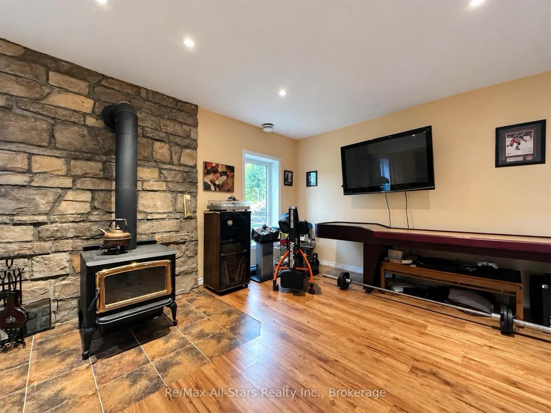 Photo 30 of 36 Jack Pine Way, Trent Lakes — HOMEH