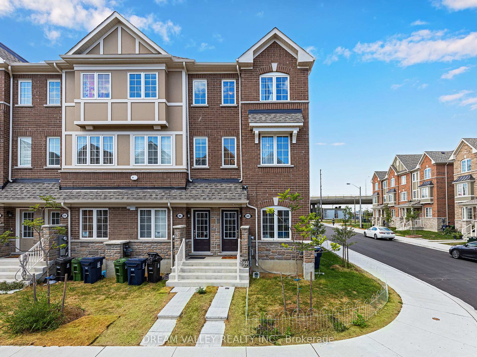 Photo of 88 Jolly Way S