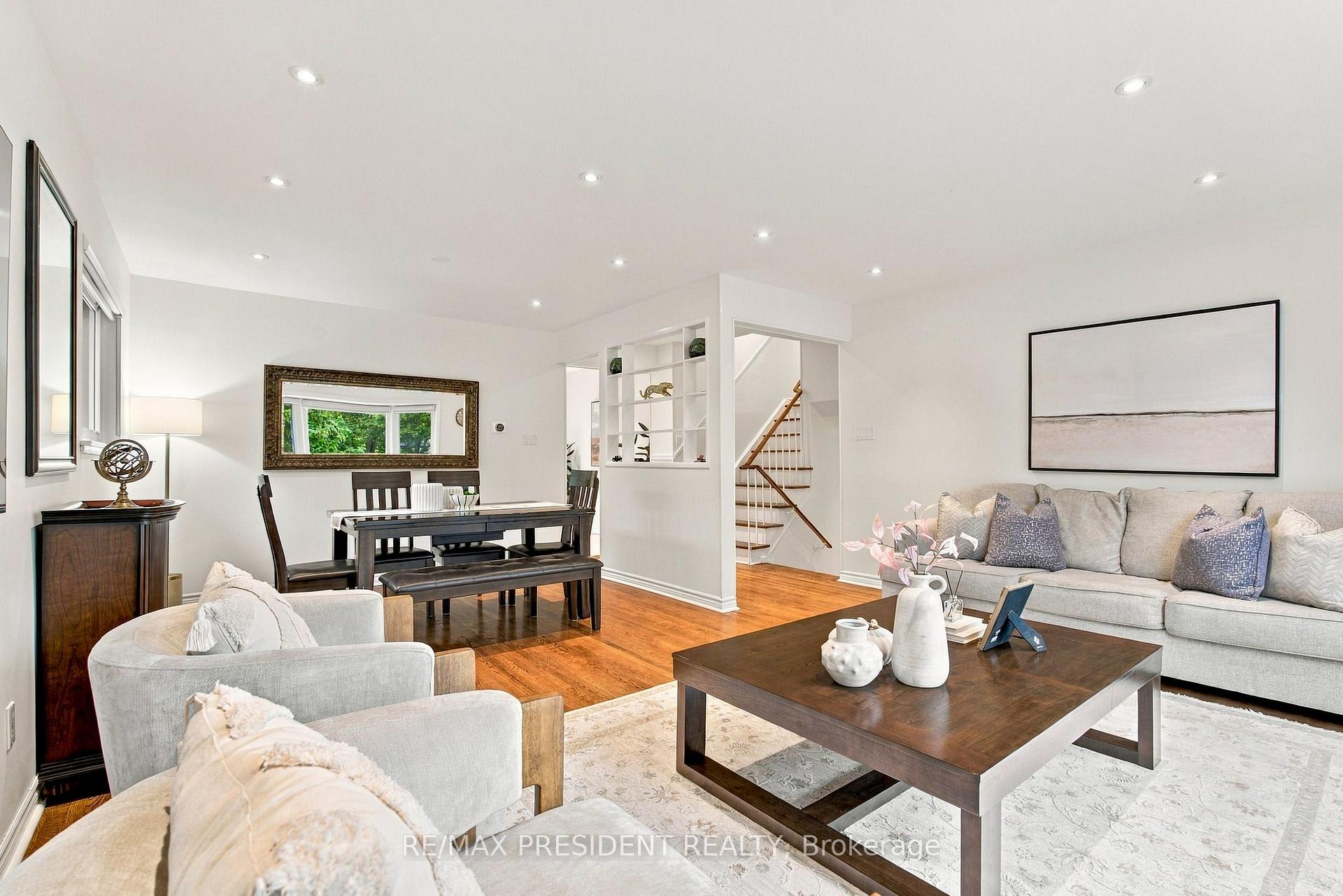Photo 12 of 31 Core Crescent, Brampton, Brampton East — HOMEH