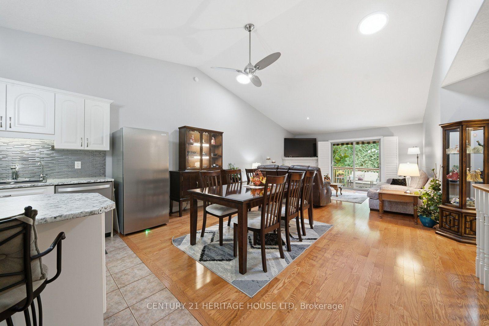 Photo 9 of Unit 8, 633 Park Road N, Brantford, Lynden Hills — HOMEH