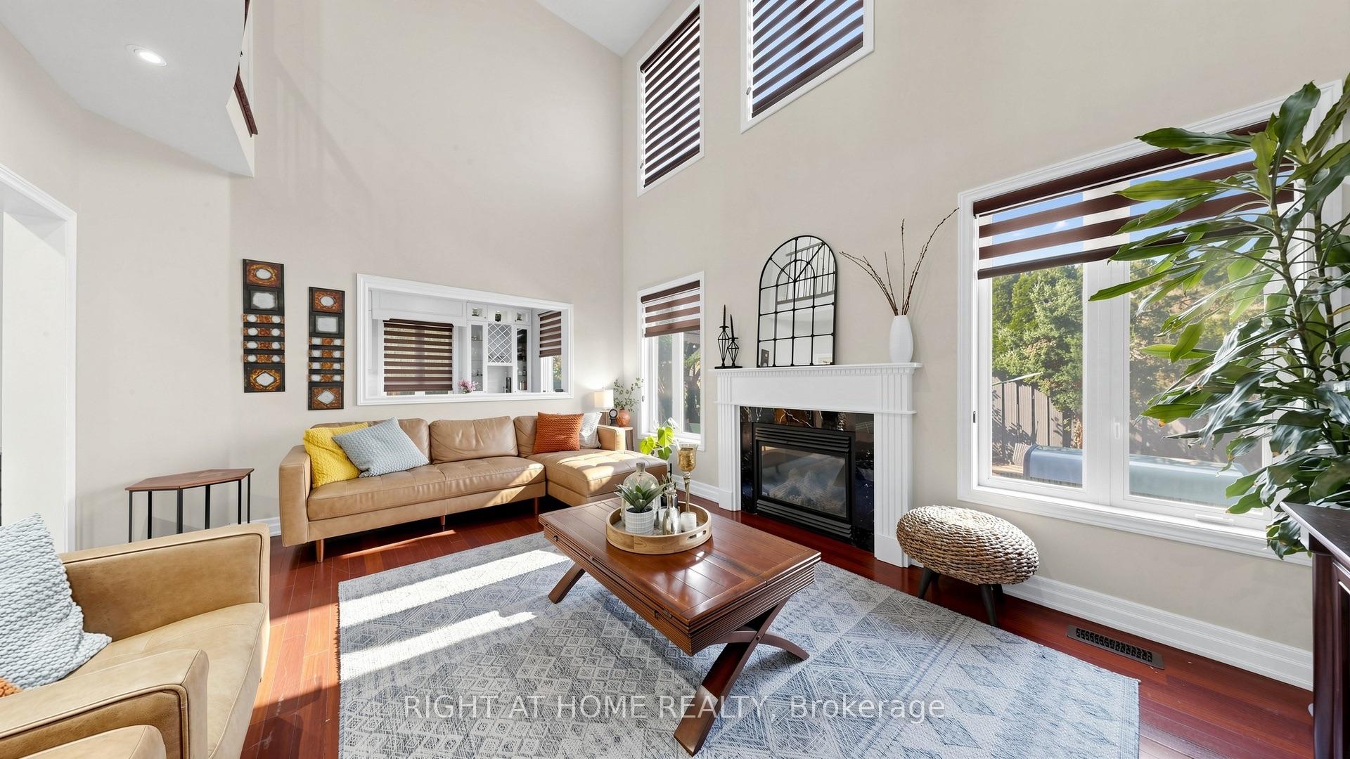 Photo 8 of 40 Chateau Drive, Vaughan, Vellore Village — HOMEH