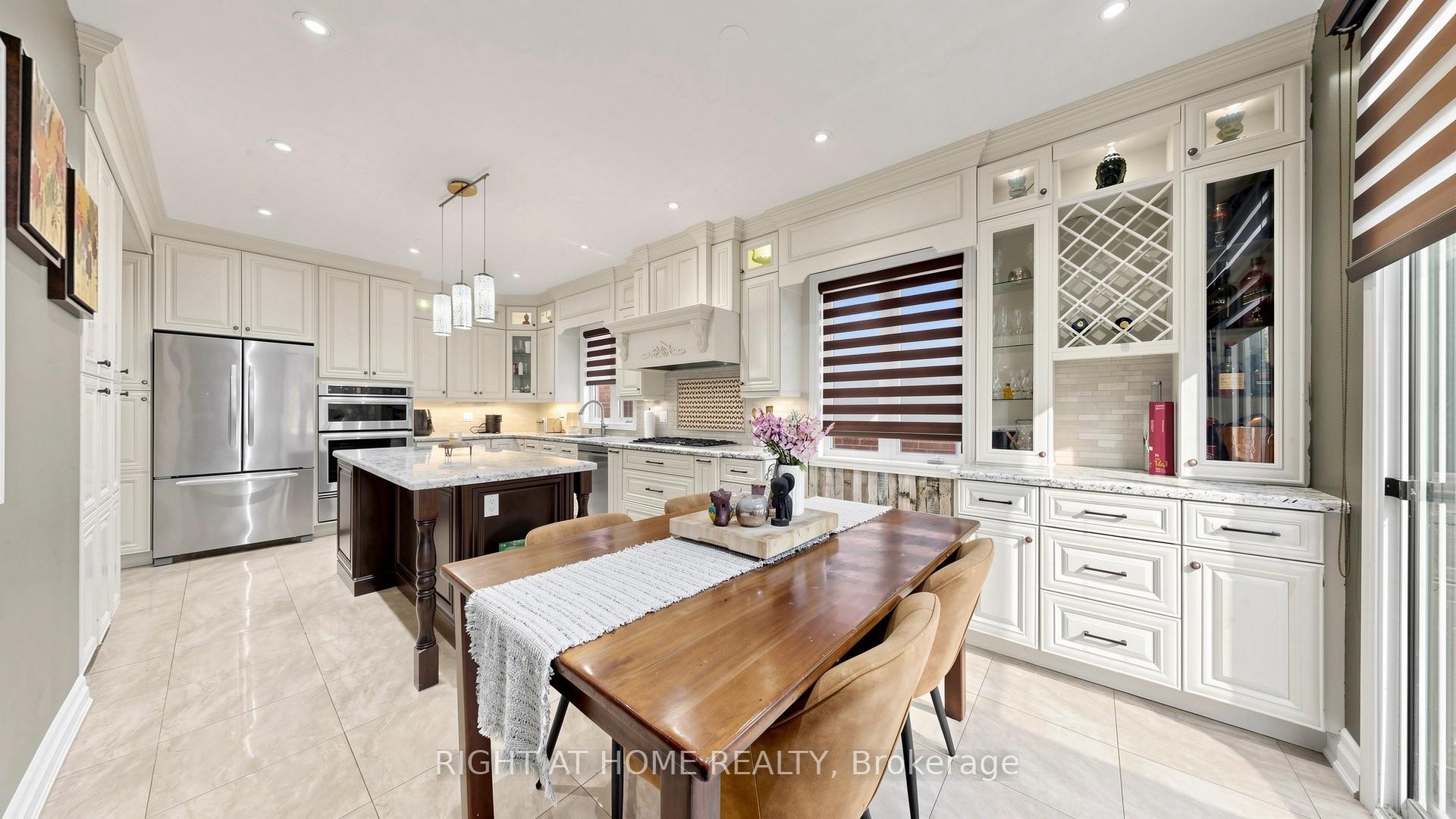 Photo 19 of 40 Chateau Drive, Vaughan, Vellore Village — HOMEH
