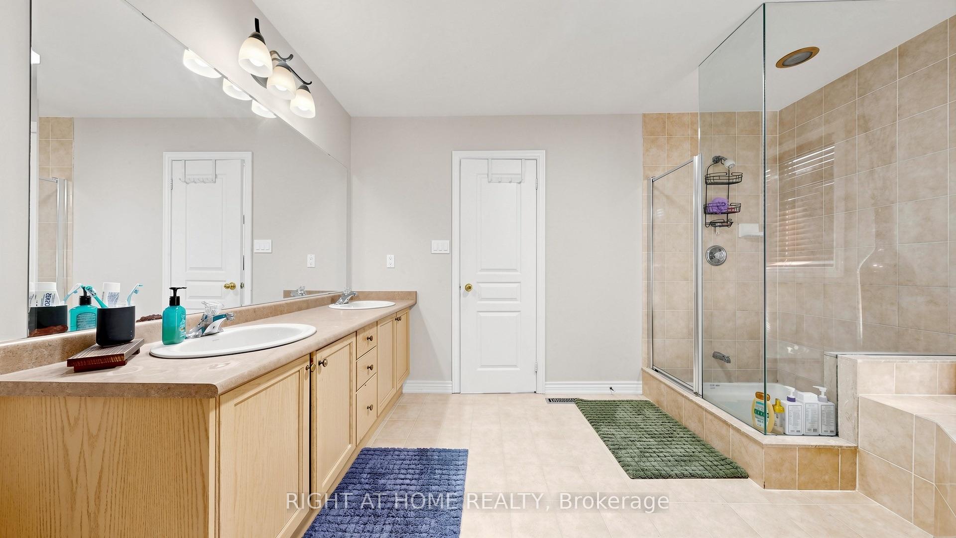 Photo 31 of 40 Chateau Drive, Vaughan, Vellore Village — HOMEH